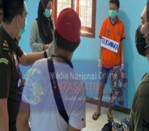 Rekonstruksi Pembunuhan Sadis Terapis Pijat di Surabaya