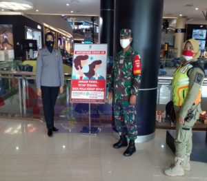 Ada Apa Serma Sujiyanto Sambangi Mall Paragon