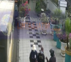 Ngakunya Kerja Di Pemkot Surabaya Berpakaian Batik Gak tahunya, Jambret