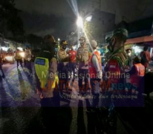 Operasi Yustisi Penertiban Masker di Jalan Nyamplungan Surabaya