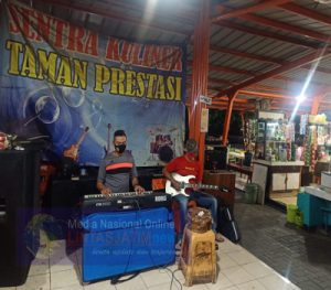 Ramaikan Sentra Kuliner Dengan Live Music