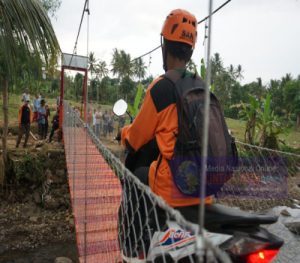 Jembatan Bantar Selesai Dibangun, Ratusan Warga Kini Bisa Lintasi Kembali