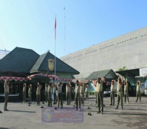 Jaga Kebugaran Tubuh Dan Tangkal Covid-19, Anggota Kodim 0728/Wonogiri Selesai Apel Laksanakan Senam Bersama