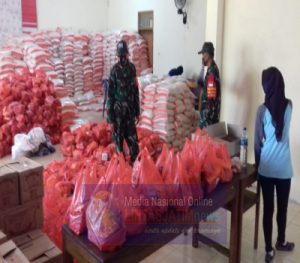 910 Warga Penerima Manfaat Mendapat Bantuan Sosial Pangan