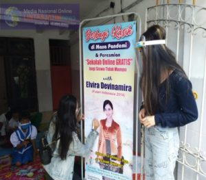 Putri Indonesia 2014 Resmikan Sekolah Online Di Kawasan Eks Lokalisasi