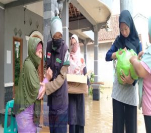 Dompet Dhuafa Purwokerto Sisir Korban Banjir Kebumen dan Cilacap