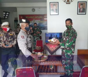 Kapolsek Dan FKPPI Jebres Berkunjung Ke Kantor Koramil Jebres