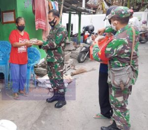 TNI – Polri Surakarta Dirikan Dapur Umum Bantu Warga Terdampak COVID-19