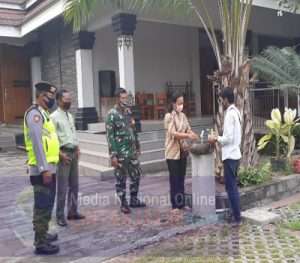 Simulasikan Ibadah Misa Demi Keamanan Bersama