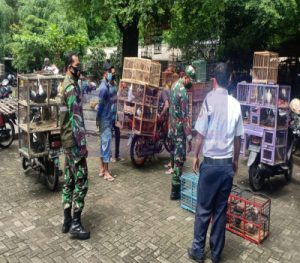 Tertipkan Protkes Covid-19 Serka Saring Intensifkan Penerapan AKB Diwilayahnya