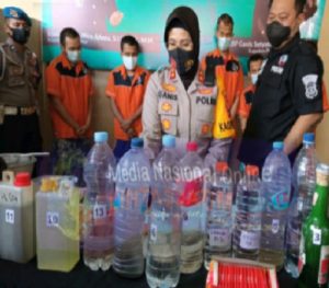 Kapolres KP3 Perak Surabaya Gelar Konferensi Pers Pengungkapan Rumah Produksi Sabu