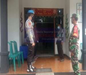 Pelaksanaan Ibadah Natal Di GPPS Betlehem Puhpelem Mendapatkan Pengamanan Dari TNI-Polri Setempat