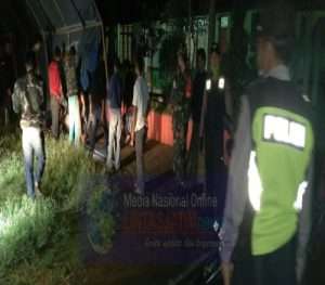 TNI Polri Bubarkan Kerumunan Pemuda Karanganyar