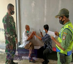 Door to door, Peran aktif Serka Danang Dan Sertu Yusuf Bantu Penyaluran Dana BST Lansia