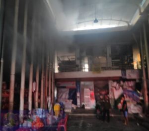 Pasar Ikan Di Surabaya Ludes Diamuk Si Jago Merah