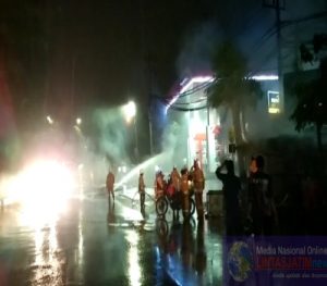 Si Jago Merah Menghanguskan Saluran Pembuangan Di Surabaya