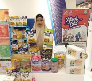 Danone Specialized Nutrition Bersama Kampus Bisnis Umar Usman dan Karya Masyarakat Mandiri Gelar Program Pelatihan UMKM di Masa Pandemi