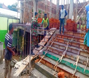 Babinsa Potronayan Bantu Pembangunan Masjid Diwilayah Binaan