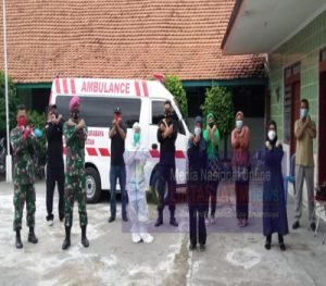 Tes masiv PCR Swab tes oleh Puskesmas Simokerto