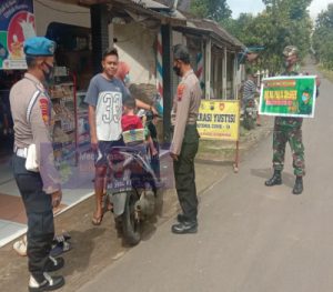 Koramil Dan Polsek Slogohimo Gelar Operasi Penggunaan Masker Di Sambirejo