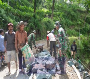 Semangat Mbah Kakung Turut Sukseskan Pra TMMD Reguler Ke – 110 Kodim Wonogiri