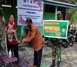 Anggota Koramil Slogohimo Beri Himbauan Tentang 5M, Ini Tujuannya