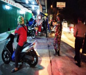 Himbau 5M Dan Jaga Kondusifitas Wilayah, Koramil 08/Baki Patroli Bersama Satgas Covid-19 Kecamatan Baki