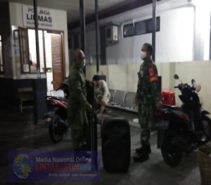 Piket Koramil 03 Serengan Patroli Malam Sambil Himbauan Protokoler Kesehatan