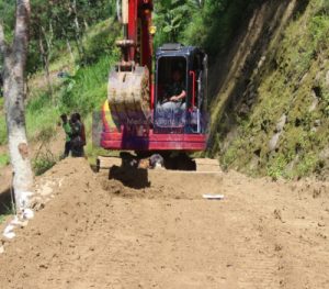 Turunkan Alat Berat, Bantu Kelancaran Sasaran Fisik TMMD Reguler Ke-110 Kodim 0728/Wonogiri