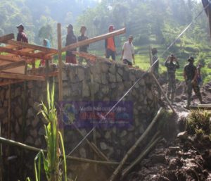 Satgas TMMD Dan Warga Terus Kebut Jembatan Penghubung Jateng-Jatim