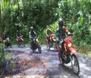 Dengan Mengendarai Trail, Danrem 074/Warastratama Beserta Dandim 0728/Wonogiri Menuju Lokasi TMMD