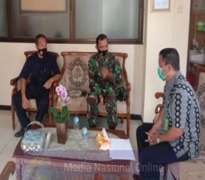 Danramil 03 Serengan Ajak Wakil Ketua Pengadilan Agama Surakarta untuk Sosialisasikan PPKM