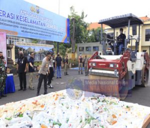 Polrestabes Surabaya Musnahkan Barang Bukti Hasil Operasi Pekat