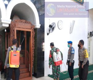 Himbauan Prokes dan Penyemprotan Disinfektan Di Sejumlah Tempat Ibadah Bagi Umat Muslim