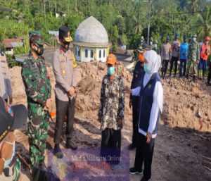 Forkopimda Jatim Berikan Bansos Bagi Korban Bencana Alam dan Menyiapkan Rumah Sederhana Bagi Korban Bencana