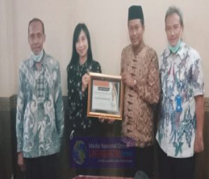 Forkompeta Beri  Penghargaan Pengusaha Tambang Emas BSI