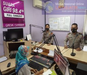 Via Radio Polres Gresik Sosialisasikan Larangan Mudik