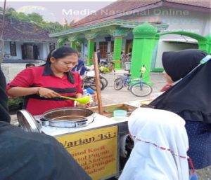 Kuliner, PENTOL KUAH TAHU BAKSO Mak INA