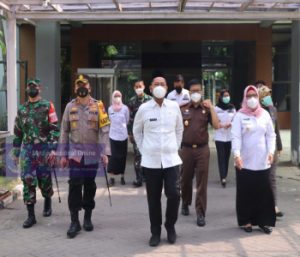 Kapolres Gresik mengikuti Rapat Koordinasi Forkopimda Dalam Rangka Pelaksanaan Dan Evaluasi PPKM Mikro