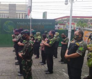 Duka Cita Yang Mendalam Prajurit Koramil 03/Serengan beseta Hipakad Gelar Doa Bersama Untuk ABK KRI Nanggala – 402