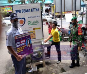 Pasar Harjodaksino Kembali Menjadi Sasaran Penerapan PPKM Oleh Piket Koramil 03/Serengan