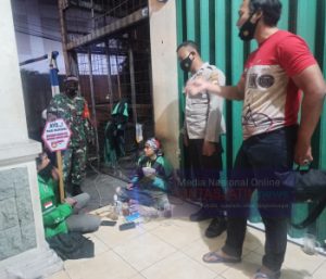 Aparat Grogol, intensif Laksanakan Himbauan Prokes Malam Hari Fokus Pada Pusat kegiatan Ekonomi