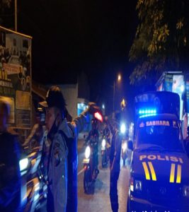 Cegah Terjadinya Gangguan Kamtibmas Malam Hari, Polsek Wuluhan Rutin Gelar Patroli Blue Light