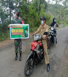 Putus Penyebaran Covid-19, Koramil 23/Karangtengah Rutin Gelar Ops Gakplin Protkes