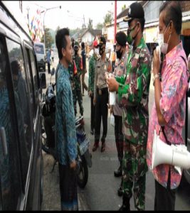 Himbau Masyarakat Terapkan Protkes, Satgas Penanganan Covid-19 Kec: Manyaran Keliling Pasar