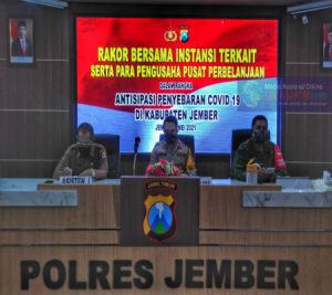 Rakor Bersama Instansi Terkait  Serta Para Pengusaha Pusat Perbelanjaan Antisipasi Penyebaran Covid-19