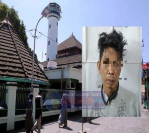 Polisi Tangkap Maling Hp di Masjid Ampel