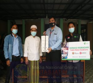 Traktir Makan Saudaramu, Berbagi Kebahagiaan di Pondok Pesantren Al Kautsar Cikarang