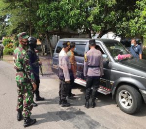 Koramil Jajaran Kodim Wonogiri Pantau Pemudik Dipos Perbatasan Antar Provinsi