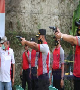 Dalam Rangka Hari Bhayangkara, Polres Kebumen Melaksanakan Lomba Menembak